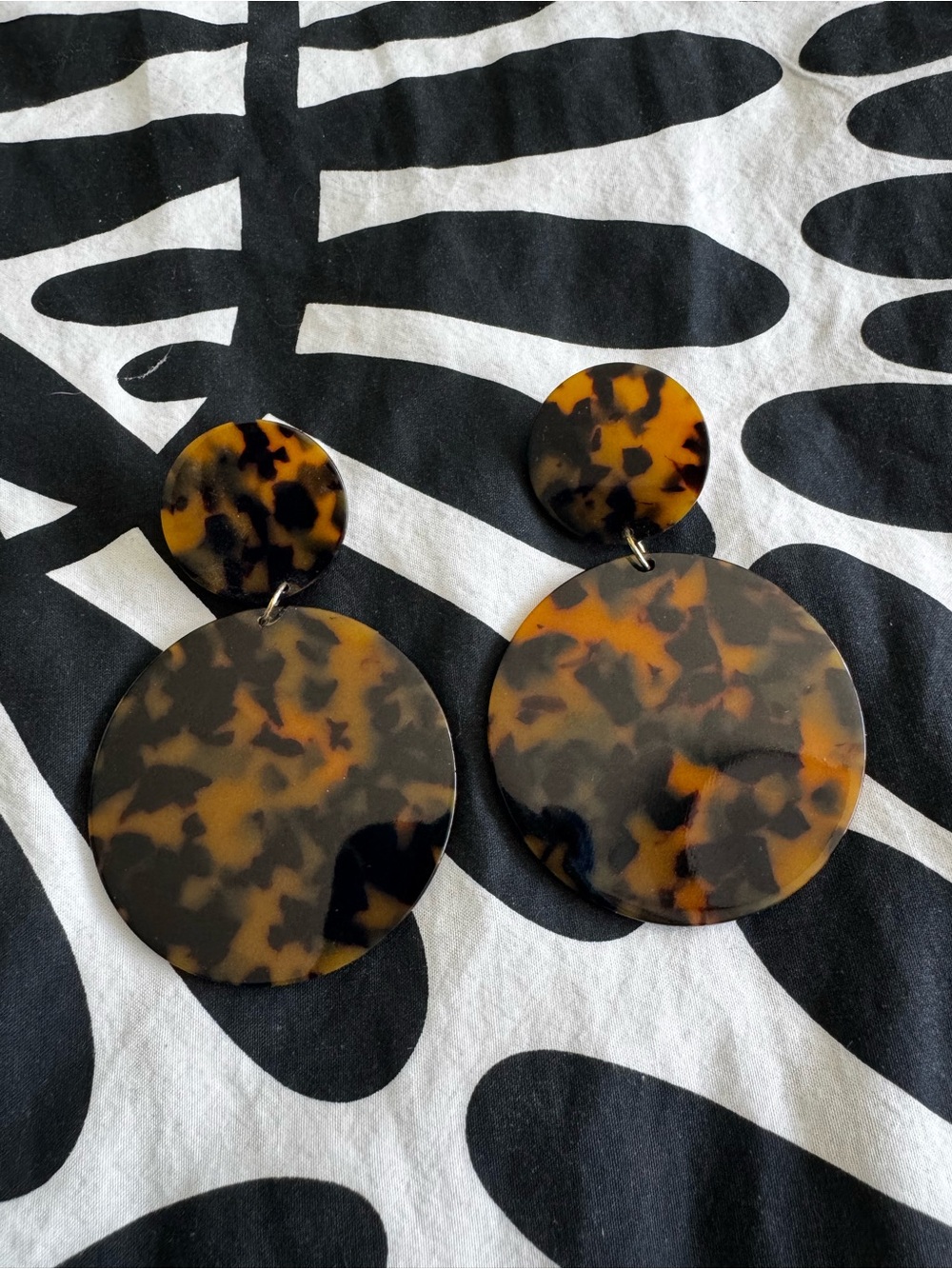 Tortoiseshell Brown and Black Round Drop Earrings